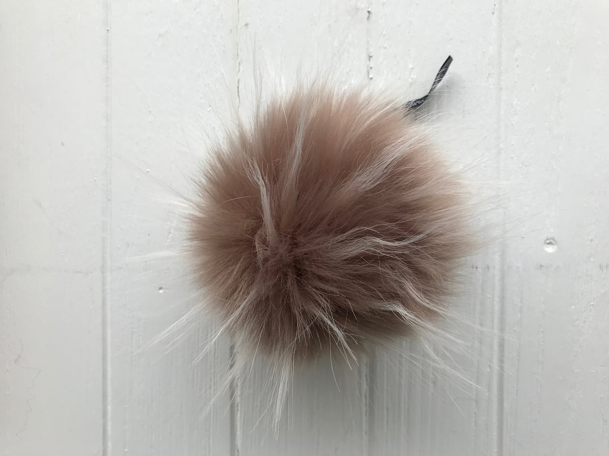 LOVaFUR Large Pom Poms
