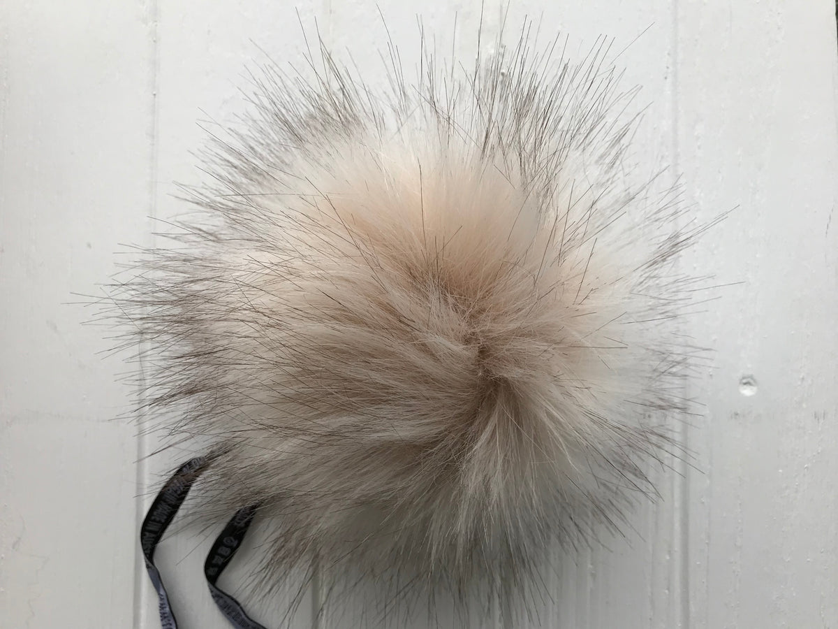 LOVaFUR Large Pom Poms