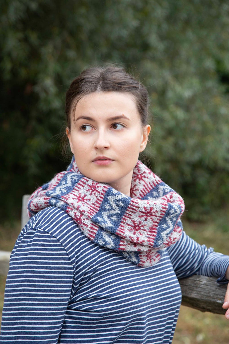 Simple Little Fairisle Knits by Martin Storey