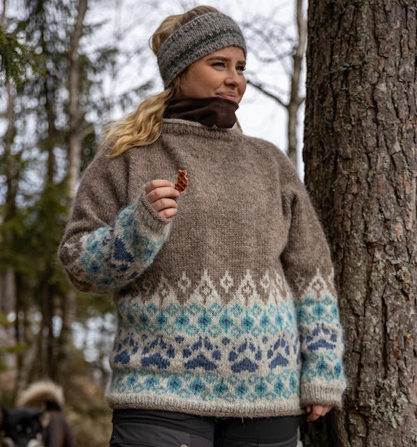 Wilderness Knits for The Great Outdoors by Linka Nuemann