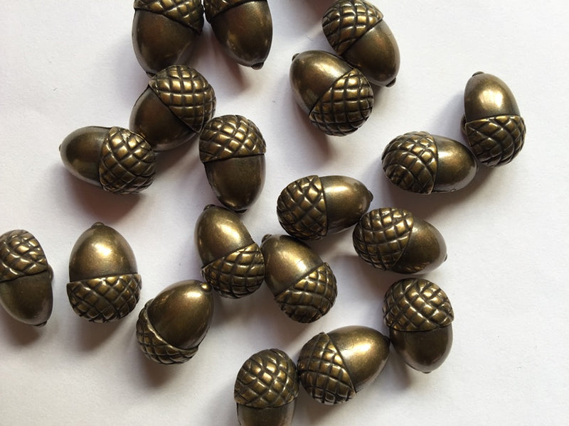 buttons 2151 acorns (18mm)
