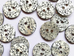buttons 2929 white and black floral (18mm)
