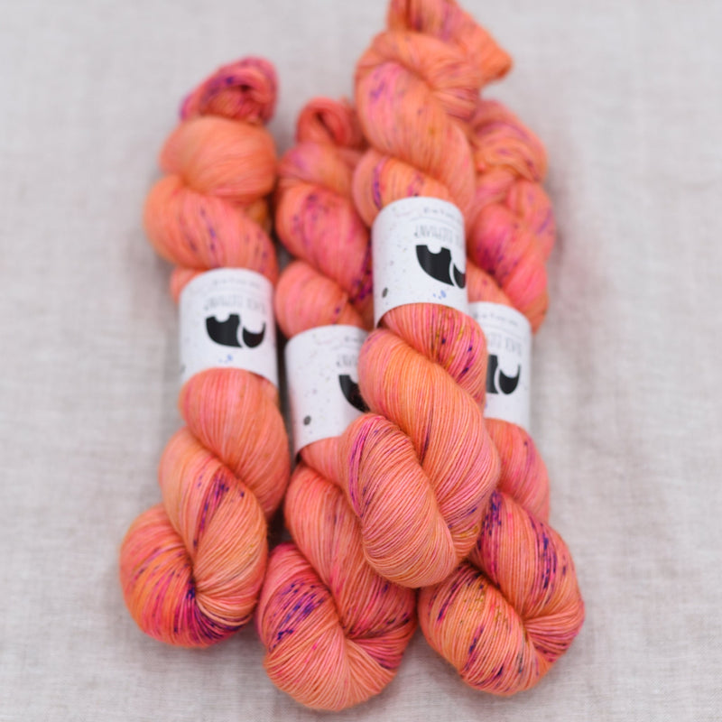 black elephant singles fingering cantaloupe