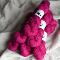Black Elephant Singles Fingering (A-L)