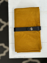 LOVaFUR Needle Case
