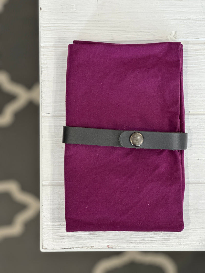 LOVaFUR Needle Case