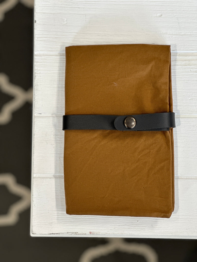 LOVaFUR Needle Case