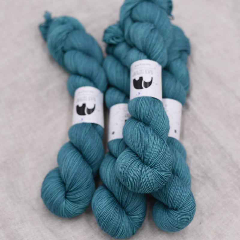 Black Elephant Singles Fingering (M-Z)