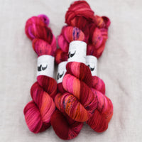 Black Elephant Singles Fingering (M-Z)