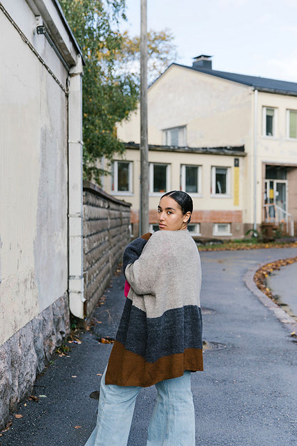 52 Weeks of Easy Knits by Laine Magazine