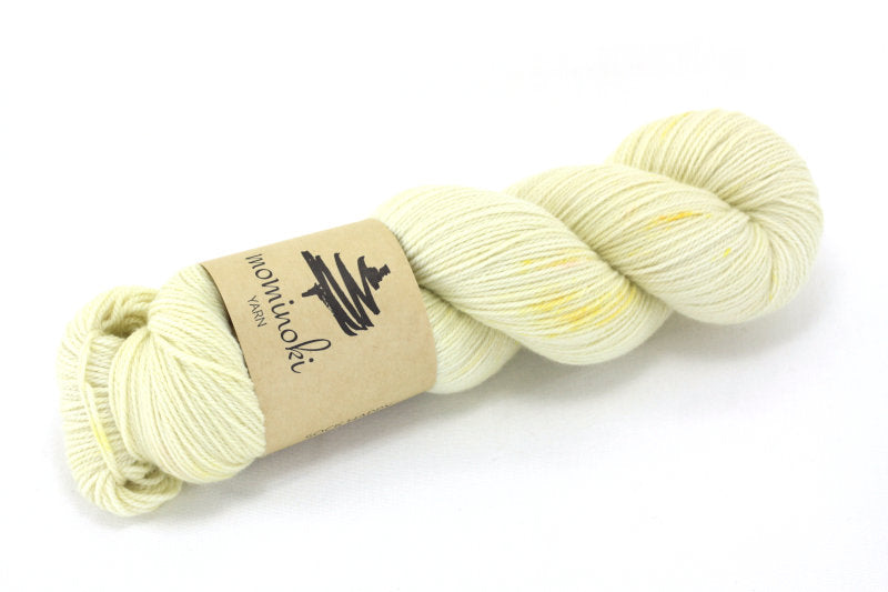 Mominoki Yarns Sock Happy Yarn Vanilla Pudding White - Canada & Online