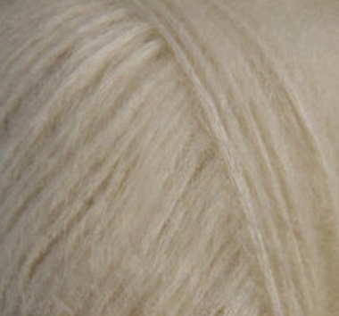 biches & bûches: le gros silk & mohair off white