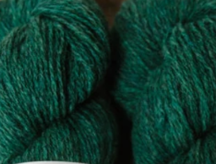 biches & bûches - le petit lambswool forest green