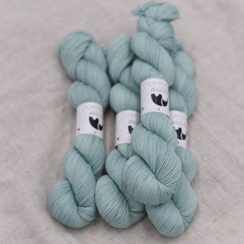 Black Elephant Singles Fingering (M-Z)