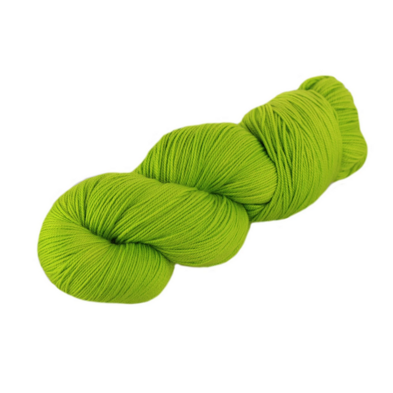 Rohrspatz & Wollmeise Lacegarn Superwash Merino Heavy Lace Green Yarn