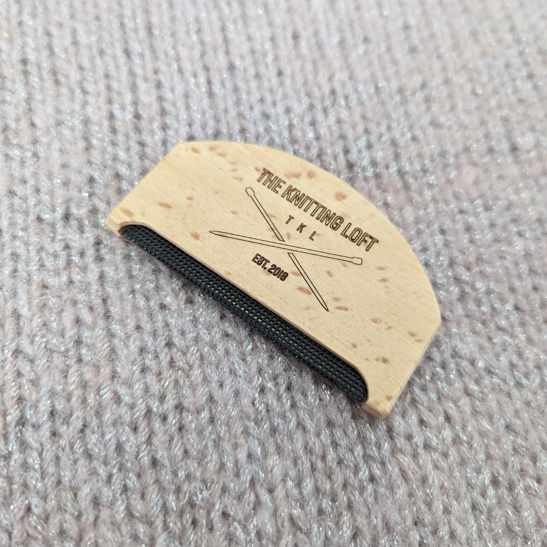 TKL Exclusive De-Pilling Comb