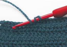 Etimo Red Crochet Hook with Cushion Grip