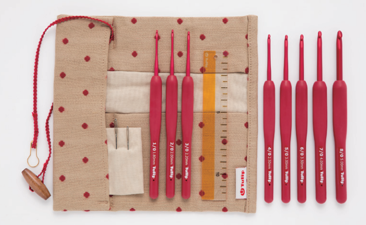 Etimo Red Crochet Hook with Cushion Grip Set