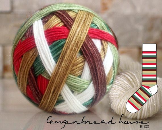 bliss by the cozy knitter - holiday collection gingerbread house (white mini)