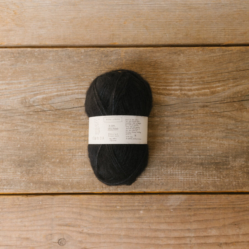 biches & bûches: le gros silk & mohair black