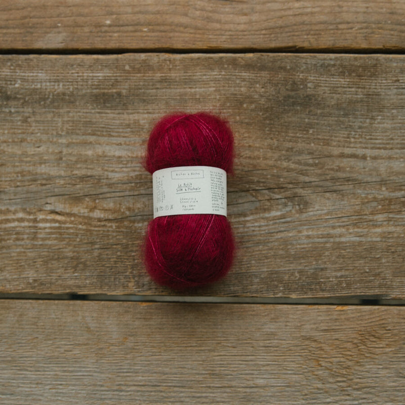biches & bûches: le petit silk & mohair norwegian red