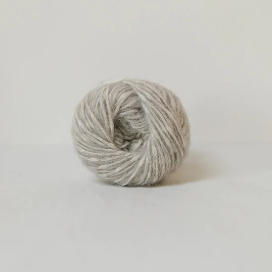 biches & bûches - le coton & alpaca soft grey beige