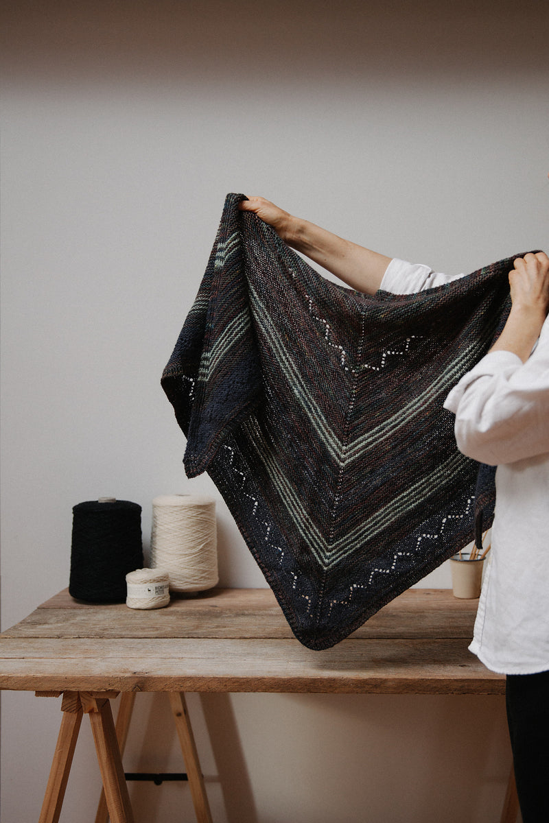 biches & bûches patterns no.36 stripe shawl